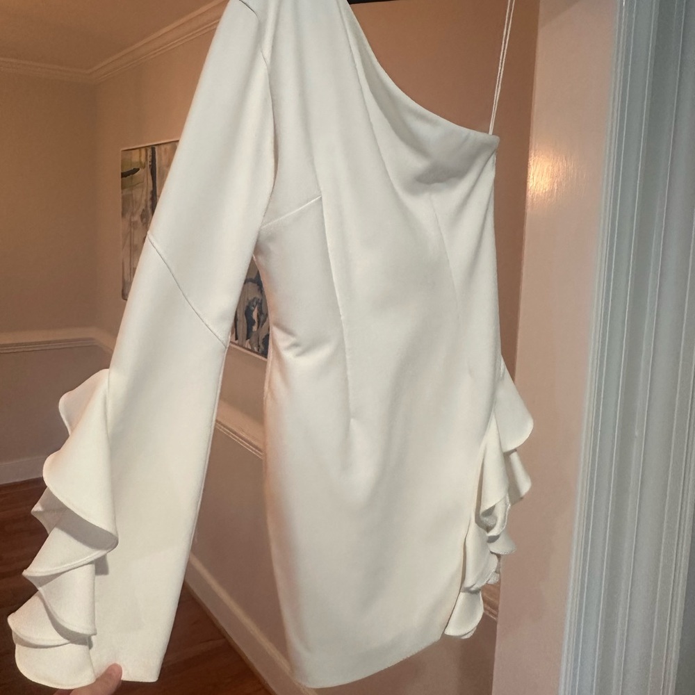 Cinq a Sept White Asymmetrical Bell Sleeve One Shoulder Sheath Dress -Size 10